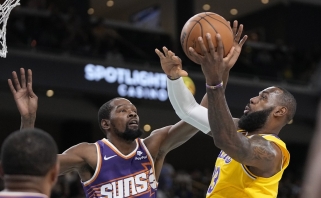 Duranto šou neužteko – lemiamu metu sustoję "Suns" krito prieš "Lakers"